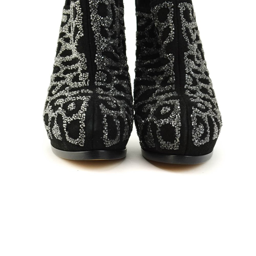 FENDI: Black, Leather Beaded Platform Logo Heels - Picture 5 of 11